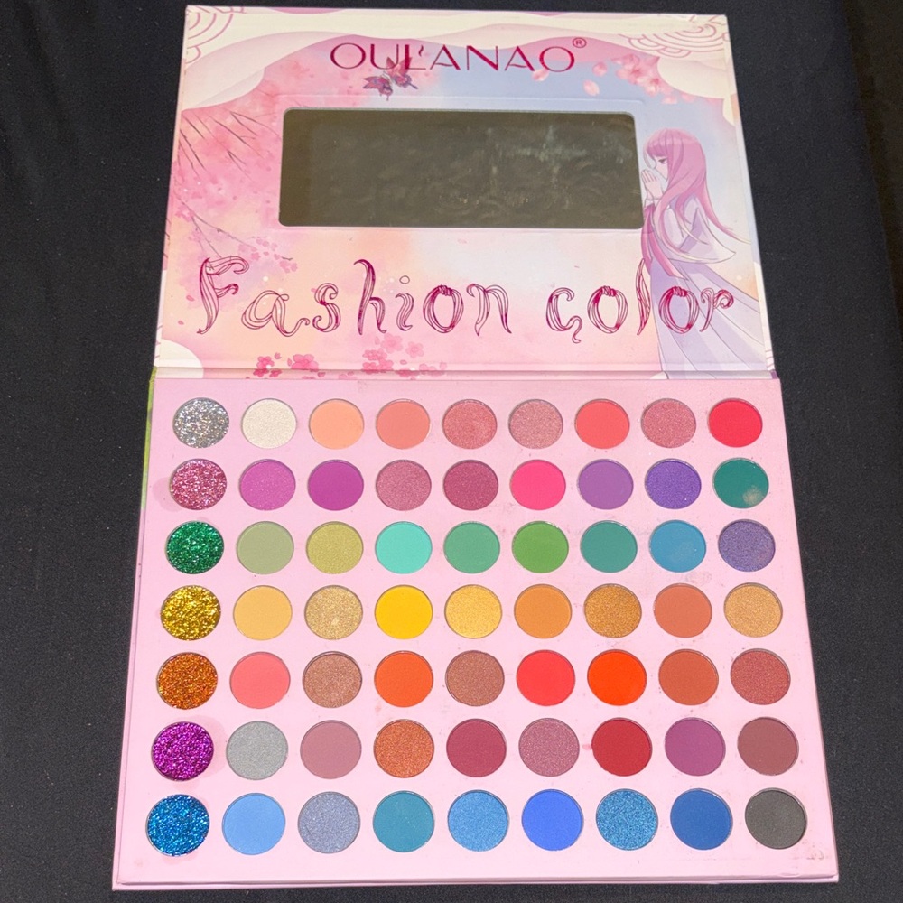 Fashion Color Eyeshadow Palette - Multicolor